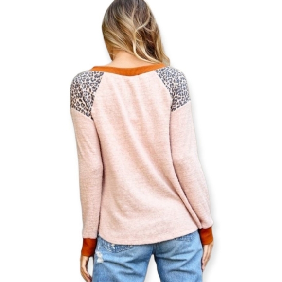 Peach V Neck Animal Print Top - Picture 2 of 3